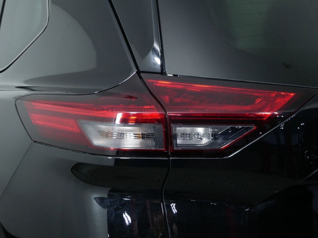 2022 Nissan Rogue SL Premium Package