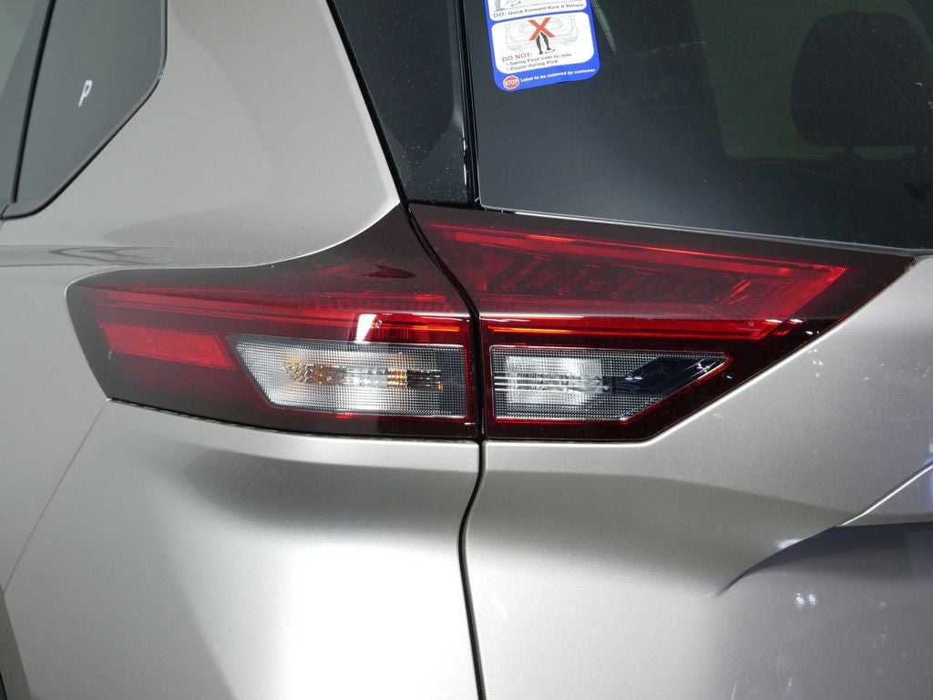 2025 Nissan Rogue Platinum