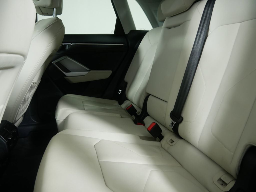 2022 Audi Q3 Premium quattro