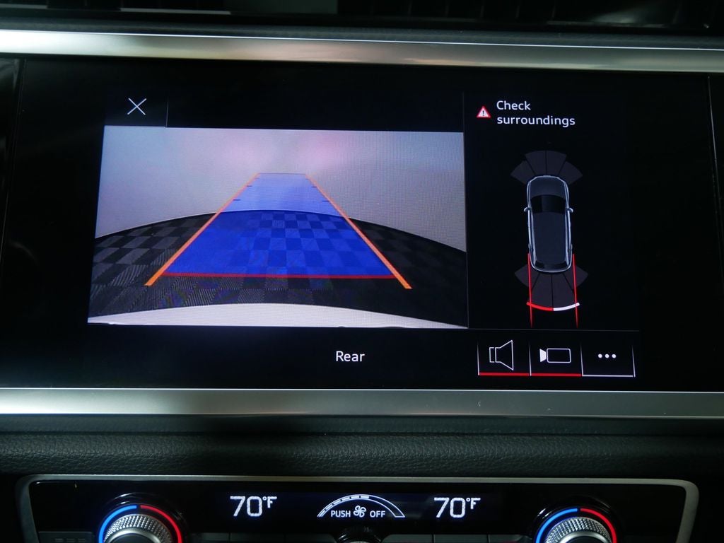 2022 Audi Q3 Premium quattro