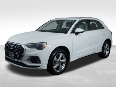 2022 Audi Q3 Premium quattro