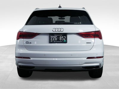 2022 Audi Q3 Premium quattro